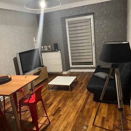 Studio A Proximite De Laval Aparthotel Soulgé-sur-ouette Екстериор снимка